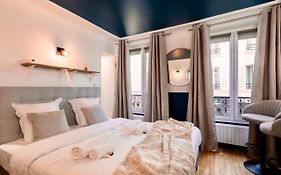 Cute Studio In The 16Th Near The Arc De Triomphe